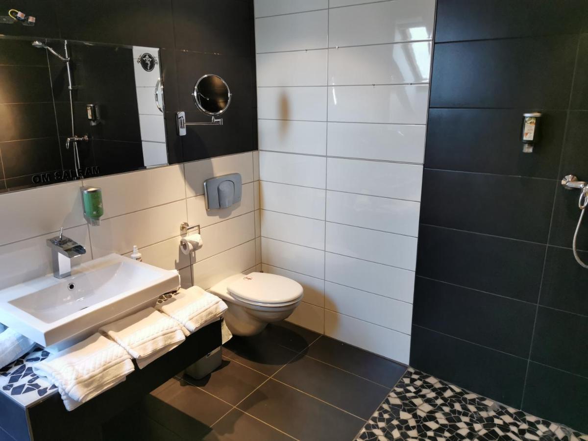 Hotel Brunnenhof Wilgartswiesen Eksteriør billede