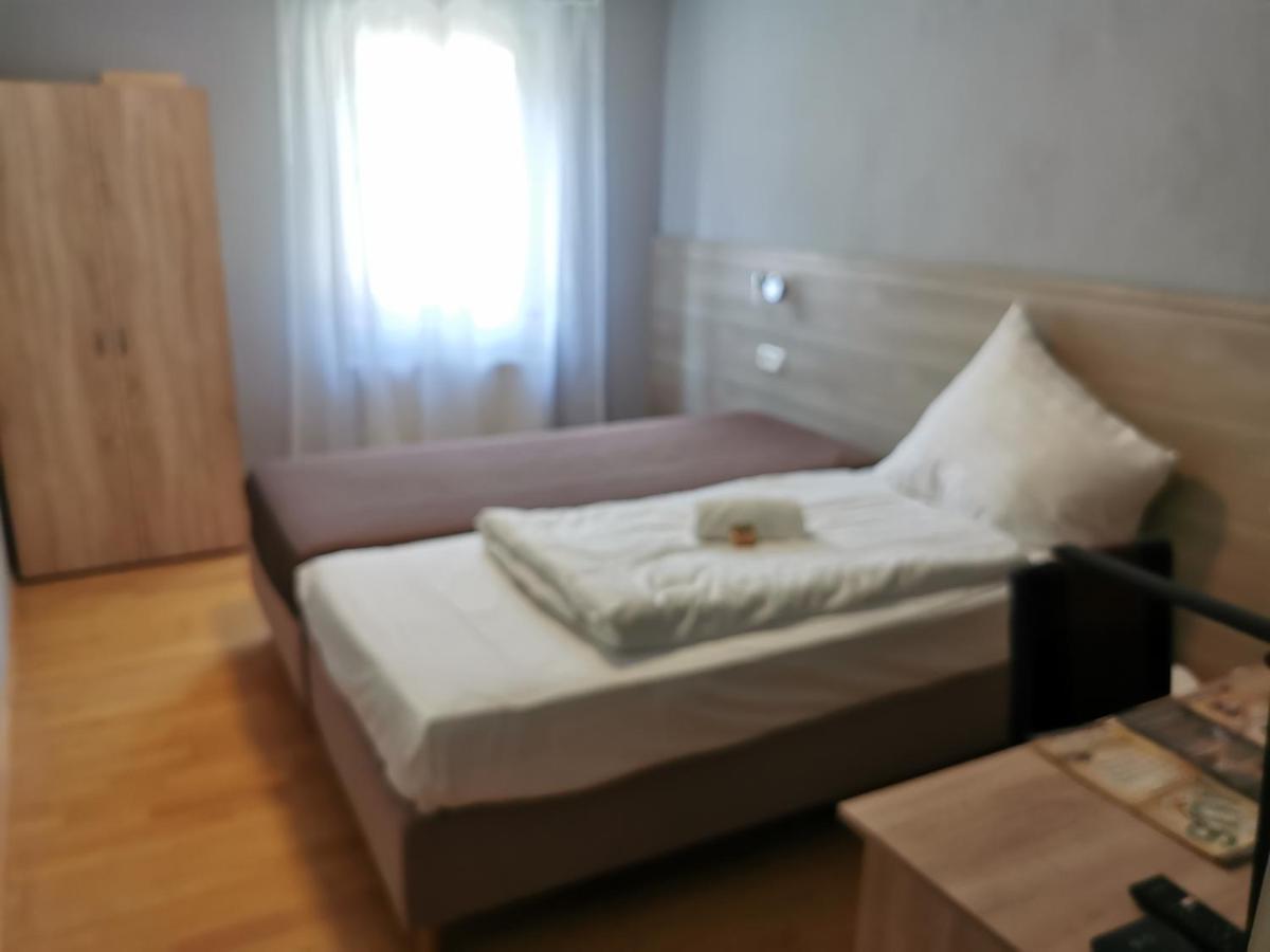 Hotel Brunnenhof Wilgartswiesen Eksteriør billede