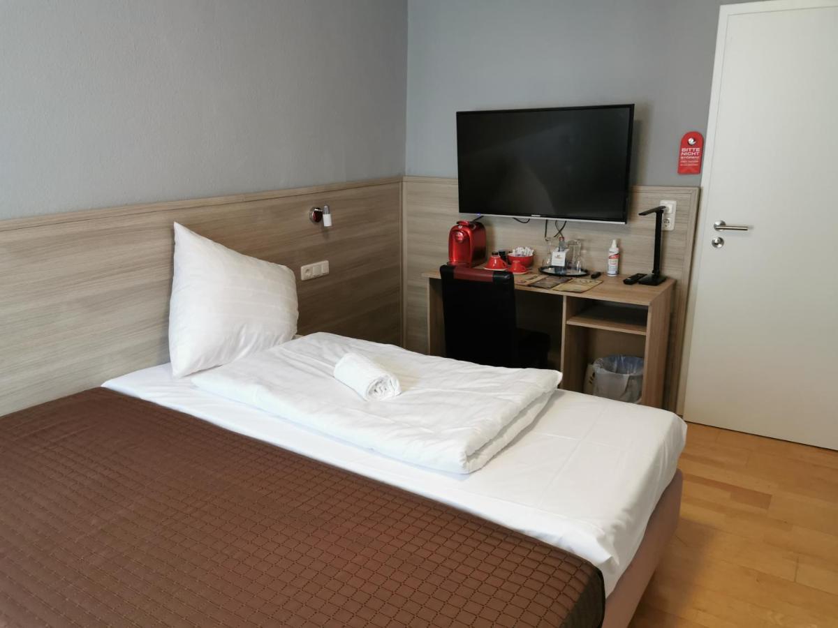Hotel Brunnenhof Wilgartswiesen Eksteriør billede
