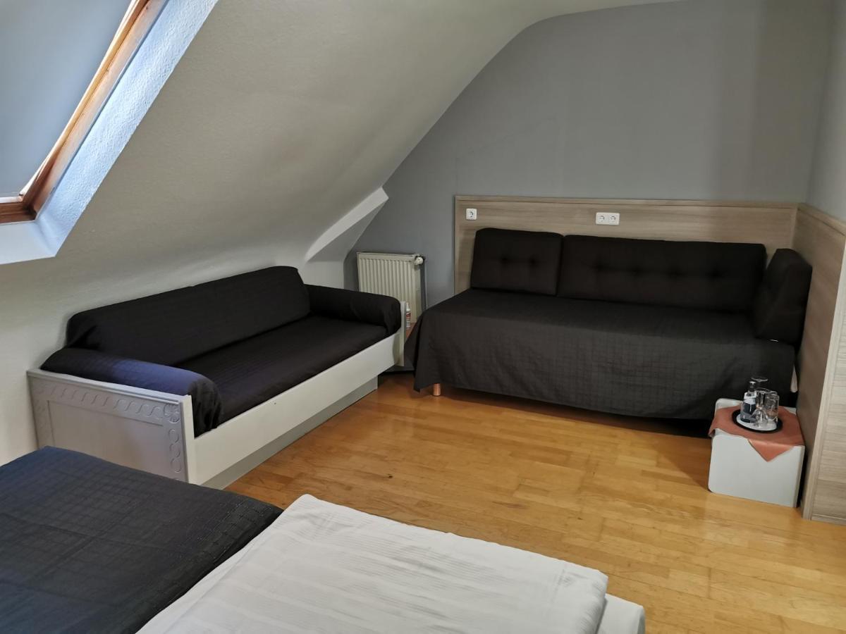 Hotel Brunnenhof Wilgartswiesen Eksteriør billede