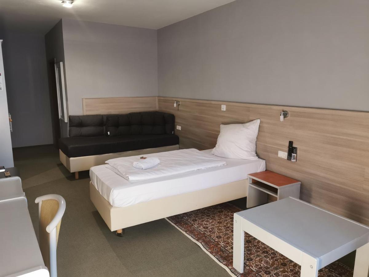 Hotel Brunnenhof Wilgartswiesen Eksteriør billede