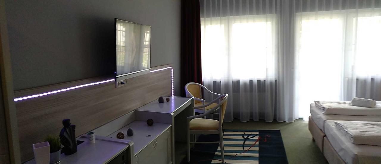 Hotel Brunnenhof Wilgartswiesen Eksteriør billede
