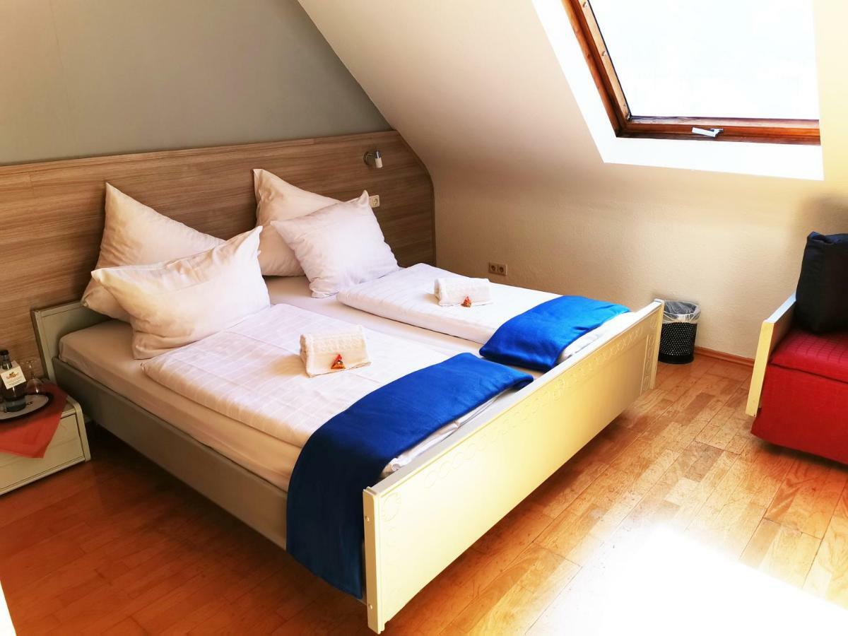 Hotel Brunnenhof Wilgartswiesen Eksteriør billede